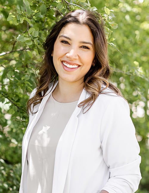 Dr. Stephanie Yokana at Mannheim Dental in Franklin Park, IL